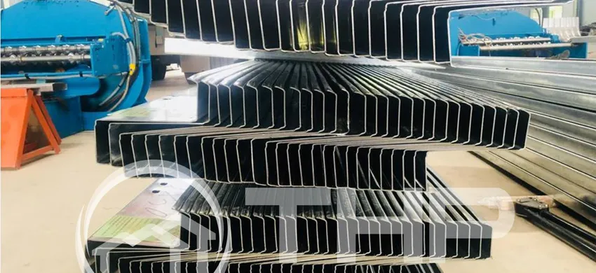 Xà gồ C và Z của công ty Tân Hồng Phúc