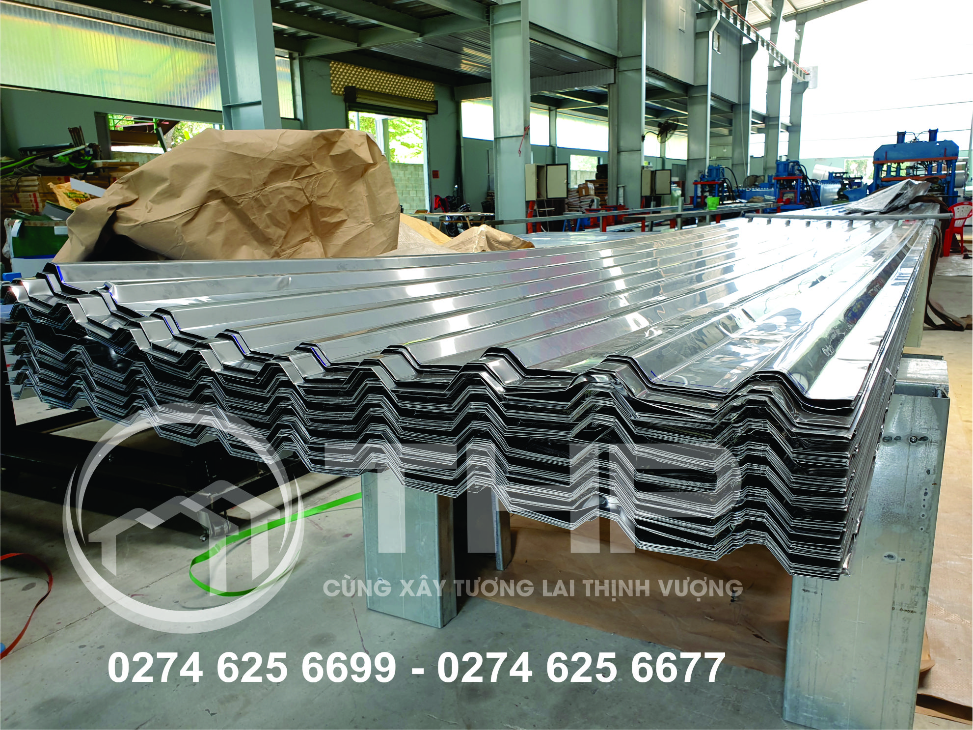 Tôn lợp mái nhà xưởng