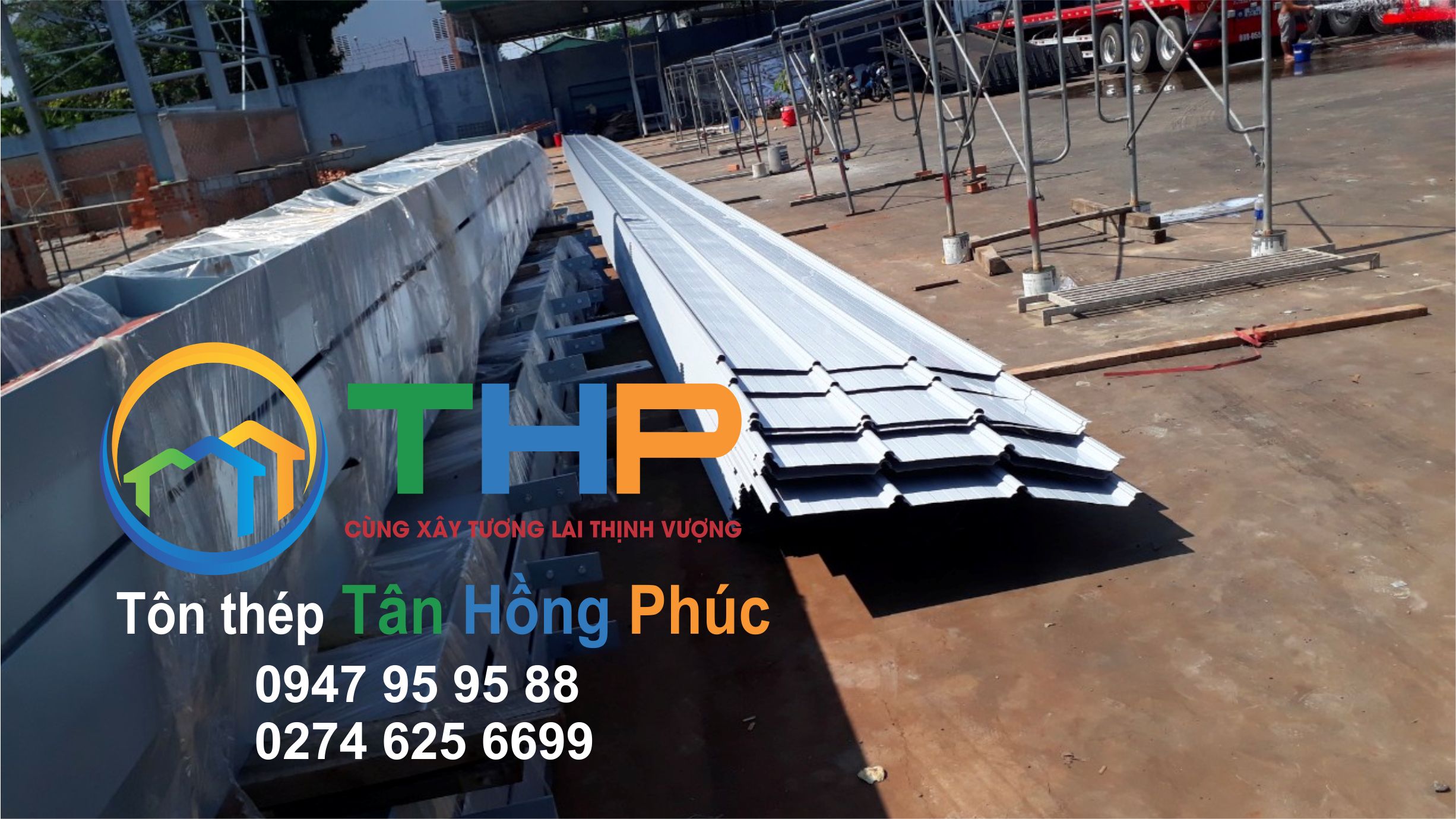 Tôn kliplock cán tại công trình, phù hợp với các nhà xưởng có diện tích lớn