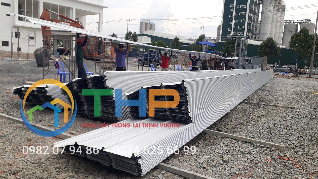 Tôn mạ màu cán sóng kliplock (cliplock)