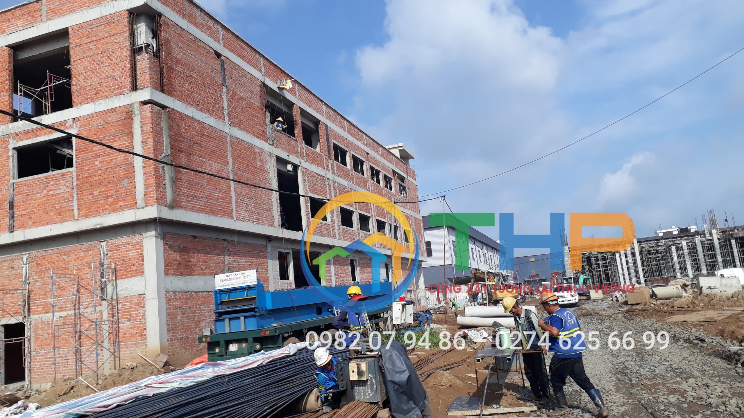 Tôn seamlock với khổ tôn 1035mm được ứng dụng rộng rãi