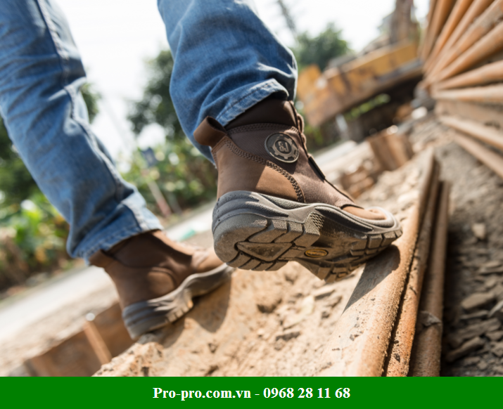 Giày bảo hộ đi công trường Giày bảo hộ đi công trường