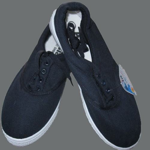 Giày bảo hộ bata tuy đơn giản nhưng nó lại mang lại những hiệu quả bất ngờ trong việc bảo vệ đôi chân Giày bảo hộ bata tuy đơn giản nhưng nó lại mang lại những hiệu quả bất ngờ trong việc bảo vệ đôi chân