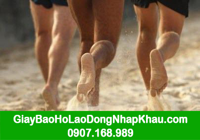 Giày bảo hộ lao động nhập khẩu giá rẻ đảm bảo tính bảo hộ cho chân Giày bảo hộ lao động nhập khẩu giá rẻ đảm bảo tính bảo hộ cho chân