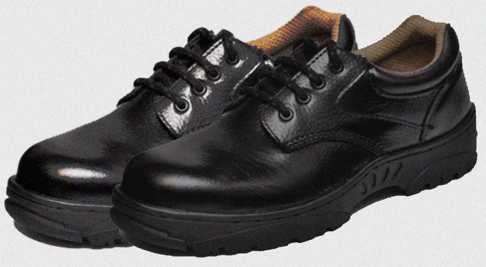 Sử dụng giày bảo hộ là bạn đang tự bảo vệ chính mình ở những nơi có khả năng gây nguy hiểm Sử dụng giày bảo hộ là bạn đang tự bảo vệ chính mình ở những nơi có khả năng gây nguy hiểm