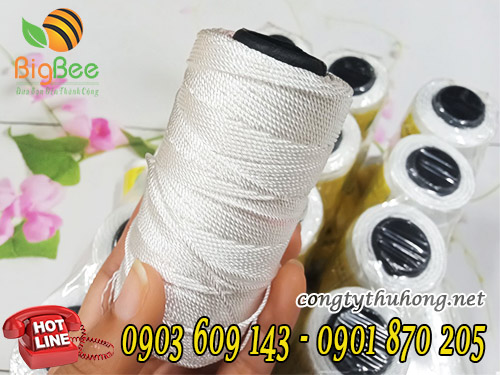 Cuộn dây nhợ trắng dùng trong xây dựng