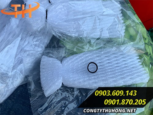 Xốp bọc ổi lòng sẵn Xốp bọc ổi lòng sẵn