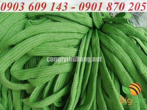 Dây dù dẹt được dệt từ các sợi polyester tổng hợp