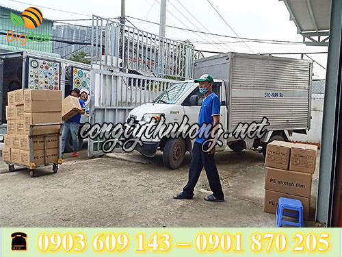 Giao nhận màng pe quấn hàng tại kho hàng Thu Hồng
