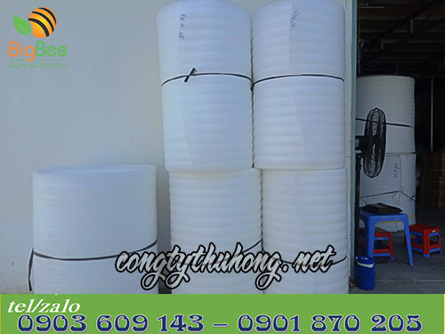 Cuộn xốp foam quấn hàng 5li khổ 1m4