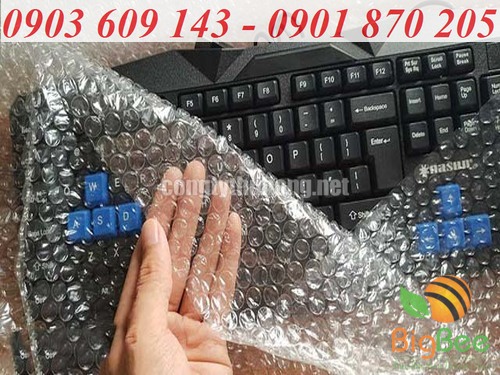 Sử dụng màng xốp quấn bàn phím máy tính