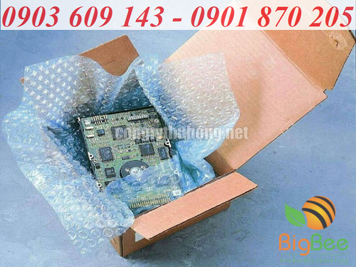 Sử dụng màng xốp bóng khí gói hàng điện tử