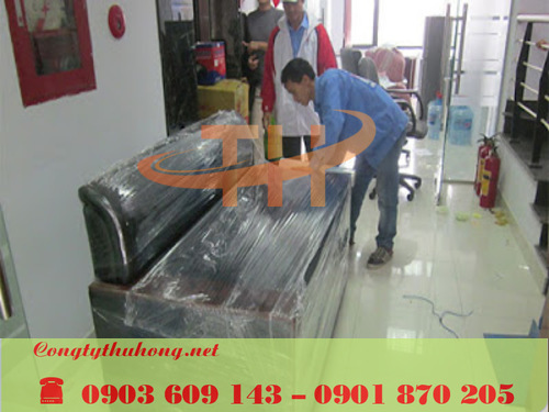 Sử dụng màng PE trong suốt bọc đồ nội thất khi vận chuyển