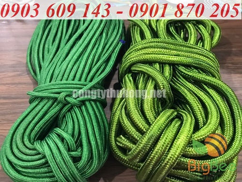 Bó dây dù tròn xanh tại xưởng