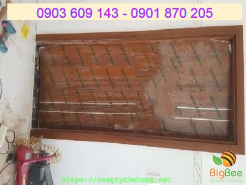 màng dính in logo dán cửa