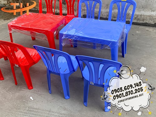 Bộ bàn ghế nhựa xanh đỏ Báo giá bộ bàn ghế nhựa giá rẻ