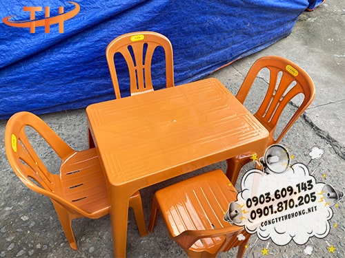 Bộ bàn ghế nhựa giá rẻ tại nhà sản xuất Bộ bàn ghế nhựa giá rẻ tại nhà sản xuất
