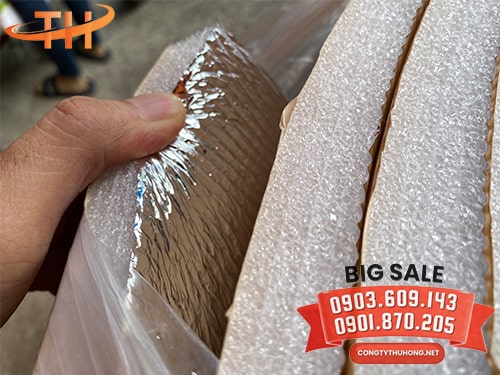 Cuộn xốp cách nhiệt có keo dán Cuộn xốp cách nhiệt có keo