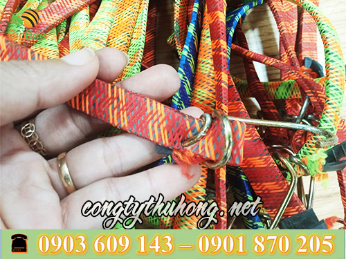 Dây chun buộc hàng có móc thép rất chắn chắc ở 2 đầu