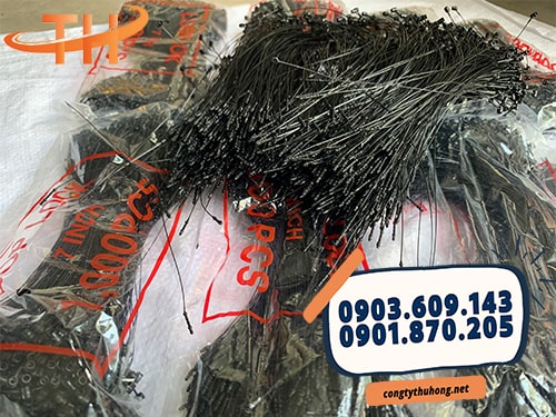 Dây nhựa đen treo thẻ bài Dây nhựa đen treo thẻ bài