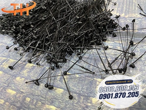 Dây nhựa gắn mác quần áo Dây nhựa gắn mác quần áo