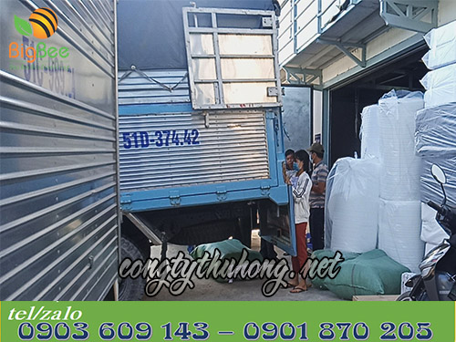 Giao hàng màng xốp foam cho khách sỉ tại Hồ Chí Minh