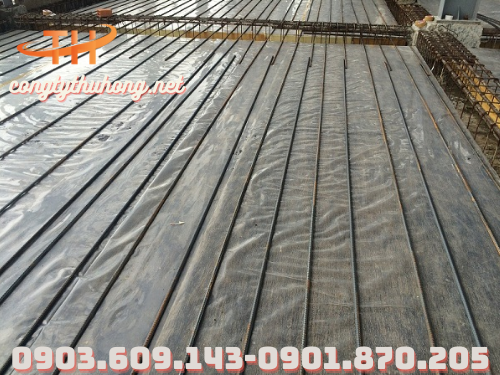 màng nilon lót sàn xây dựng