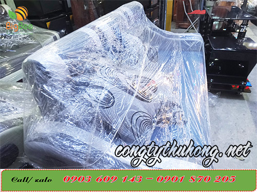 Quấn màng pe cho sofa chống bụi, chống trầy