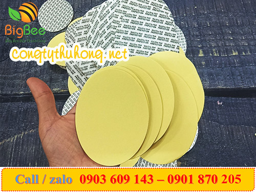 Mặt tráng keo của màng seal