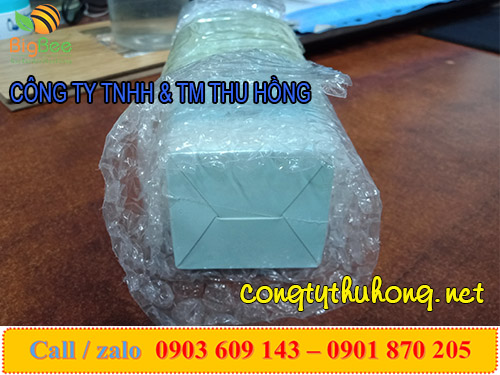 Sử dụng xốp nổ quấn hàng mỹ phẩm