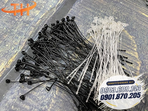 Dây nhựa treo nhãn mác màu đen, trắng Mua giá rẻ dây nhựa treo nhãn mác