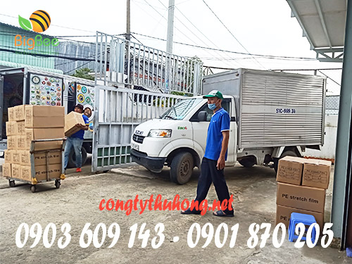 Nhập kho màng PE số lượng lớn tại Thu Hồng