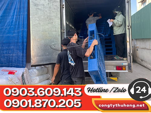 Pallet nhựa kê hàng Pallet nhựa kê hàng chịu lực cao giá rẻ