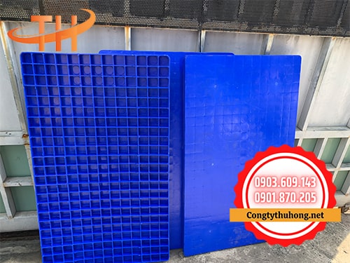 Pallet nhựa không chân mặt bít Pallet nhựa không chân mặt bít