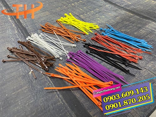 Rút nhựa màu  Rút nhựa màu