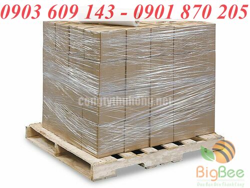 sử dụng màng PE trong suốt quấn kiện hàng carton