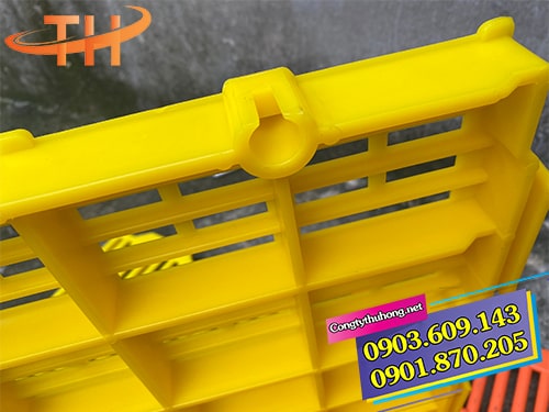 Sàn lót chuồng lợn Sàn lót chuồng lợn giá rẻ