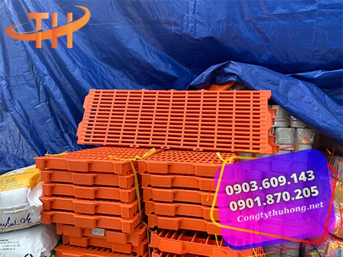 Sàn nhựa nuôi heo 40x120cm Sàn nhựa nuôi heo 40x120cm