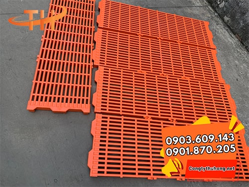 Tấm nhựa lót sàn chăn nuôi 40 x 120cm Tấm nhựa lót sàn chăn nuôi 40 x 120cm