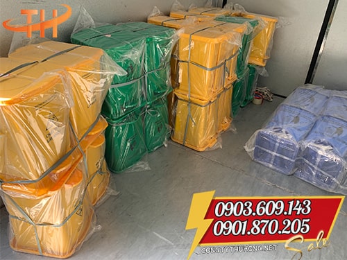 Thùng rác đạp chân Thùng rác đạp chân 12L giá rẻ