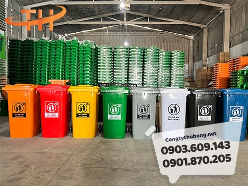 Thùng rác nhiều màu Thùng rác nhiều màu