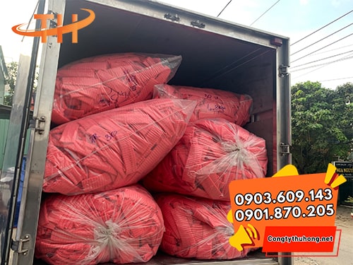 Xốp bọc trái cây màu đỏ Xốp bọc trái cây màu đỏ