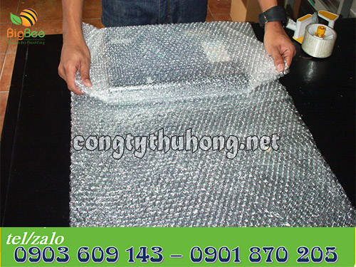 Sử dụng màng xốp bóng khí 2 lớp để quấn hàng điện tử