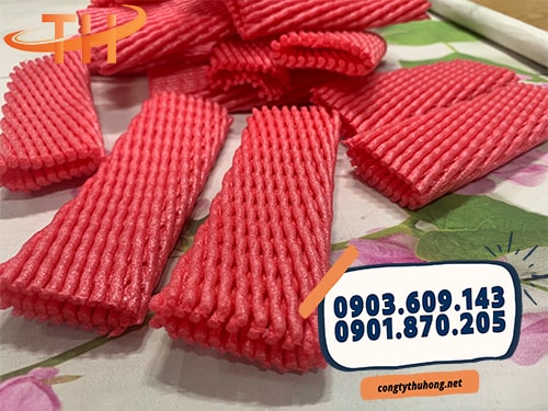 Xốp cái cây màu đỏ Xốp cái cây màu đỏ