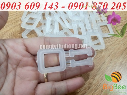 cận ảnh bọ đai nhựa siết dây đai