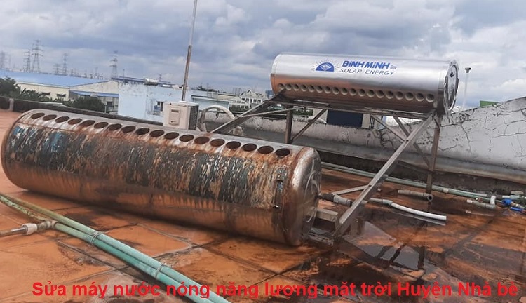 Thay Bình bảo ôn máy nước nóng mặt trời Thay Bình bảo ôn máy nước nóng mặt trời