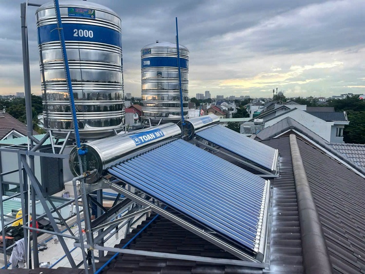 Trọn bộ Máy nước nóng nóng năng lượng mặt trời Toàn Mỹ tại Thủ Đức Trọn bộ Máy nước nóng nóng năng lượng mặt trời Toàn Mỹ tại Thủ Đức