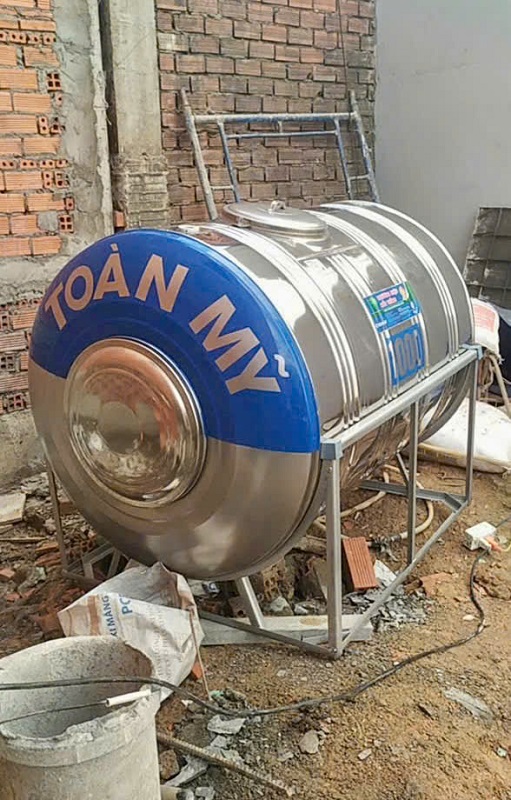 Giao hàng bồn nước inox Toàn Mỹ 1,000L Ngang tại Bình Dương Giao hàng bồn nước inox Toàn Mỹ 1,000L Ngang tại Bình Dương
