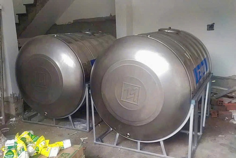 Giao hàng bồn nước inox Toàn Mỹ cho khách hàng Giao hàng bồn nước inox Toàn Mỹ cho khách hàng