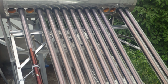 sua-chua-may-nuoc-nong-nang-luong-mat-troi. sua-chua-may-nuoc-nong-nang-luong-mat-troi.